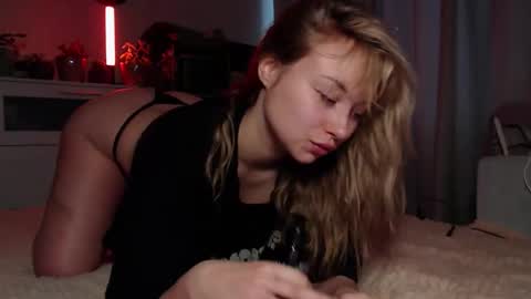 Snapshot of sheeeeesh_gurl chatting on October 2025 01:22:01 PM sheeeeesh_gurl online show from October 2025 01:22:01 PM