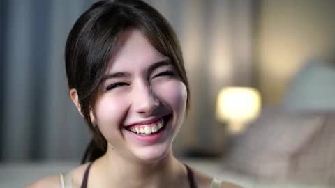 Tessa online show from October 2025 02:22:02 AM