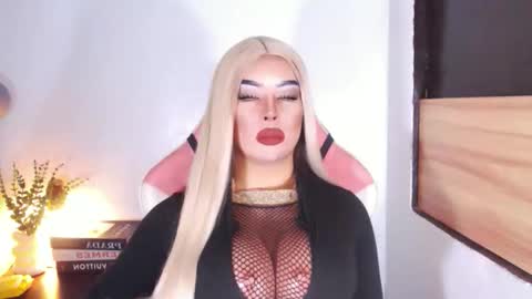 sheenafrost online show from March 2026 12:16:01 AM