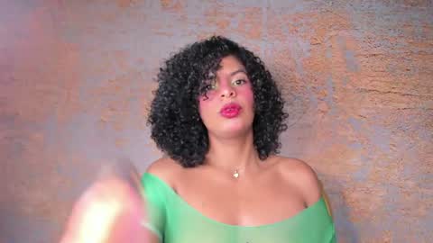 Snapshot of sheeylopez chatting on June 2026 03:28:01 AM sheeylopez online show from June 2026 03:28:01 AM