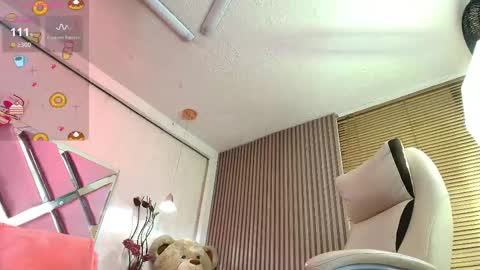 Snapshot of shelby_carson chatting on February 2025 10:54:01 PM Shelby cute online show from February 2025 10:54:01 PM