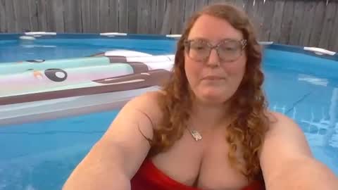 Snapshot of shelbyannn chatting on June 2026 12:17:02 AM Red online show from June 2026 12:17:02 AM