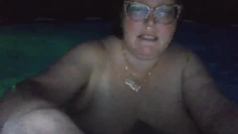 Snapshot of shelbyannn chatting on July 2026 12:45:01 AM Red online show from July 2026 12:45:01 AM