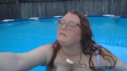 Snapshot of shelbyannn chatting on July 2026 12:24:01 AM Red online show from July 2026 12:24:01 AM
