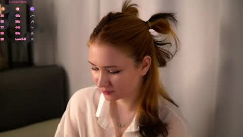 Snapshot of sheliamuyres chatting on May 2026 03:52:01 PM Lina online show from May 2026 03:52:01 PM