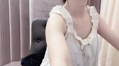 Shelly online show from April 2026 01:25:01 AM