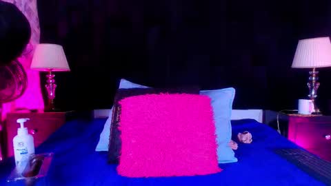 Shelsy online show from September 2025 11:54:01 AM