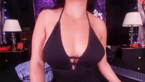 Shelsy online show from October 2025 11:53:02 AM