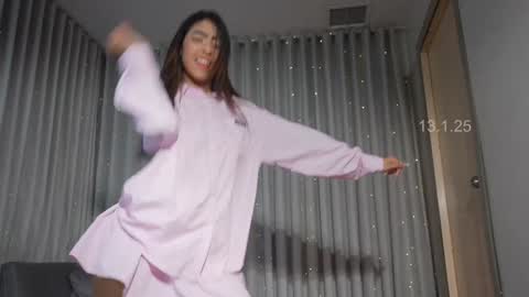  In instagram shena nomy online show from January 2025 12:22:01 AM