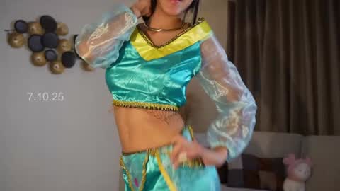  In instagram shena nomy online show from October 2025 10:07:01 PM