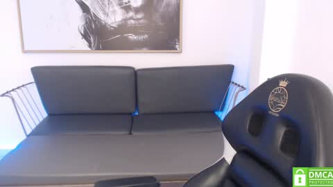 Snapshot of shenna_brunette_ chatting on February 2025 04:36:02 PM Shenna online show from February 2025 04:36:02 PM