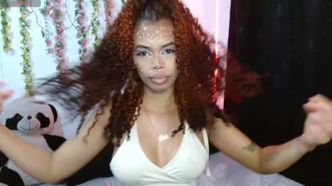 Snapshot of shenna_brunette_ chatting on October 2025 09:27:01 PM Shenna online show from October 2025 09:27:01 PM