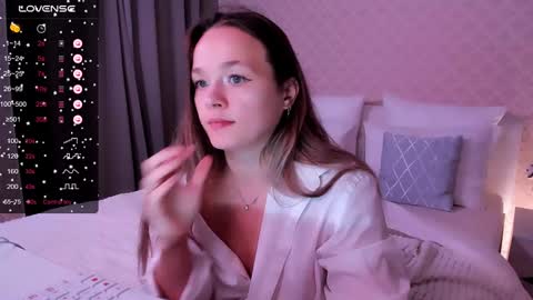 Sheril online show from December 2024 10:41:01 AM