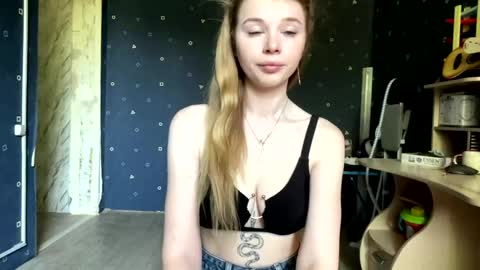 Kaayy online show from June 2026 07:35:01 AM