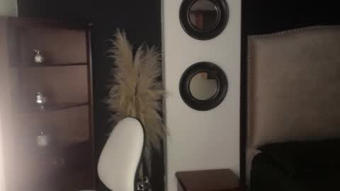 sheryl_jones online show from October 2025 12:06:01 PM