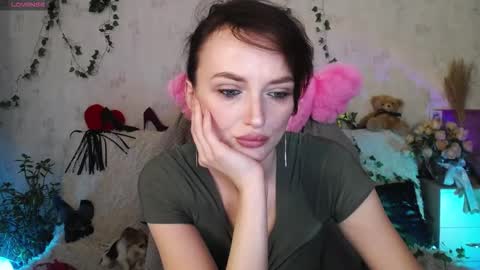 Vanessa online show from November 2025 06:09:02 PM