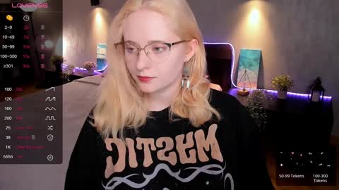 Hello guys my name is Aemilia online show from February 2025 09:17:02 AM