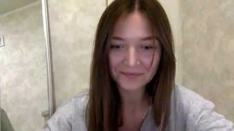 Jesica online show from October 2025 09:44:01 PM