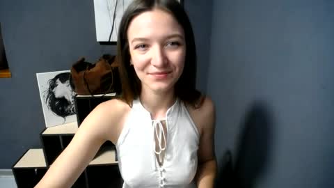 Snapshot of shining_pearl chatting on June 2026 07:07:01 AM Jesica online show from June 2026 07:07:01 AM