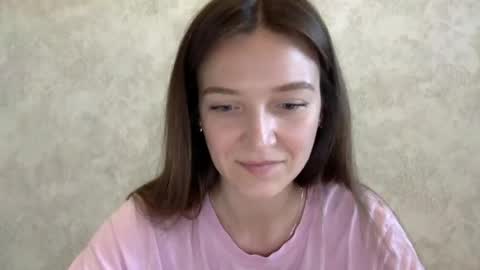 Snapshot of shining_pearl chatting on June 2026 10:43:01 AM Jesica online show from June 2026 10:43:01 AM
