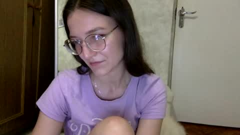 Snapshot of shining_pearl chatting on June 2026 07:48:01 PM Jesica online show from June 2026 07:48:01 PM