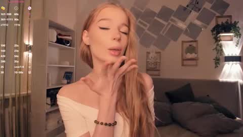 Stella  online show from February 2026 07:31:02 AM