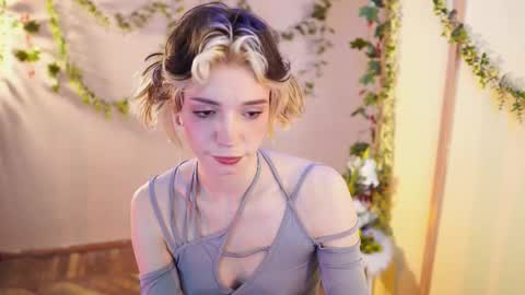 Snapshot of shiny_jail chatting on October 2025 08:31:01 PM JennyMira THANK YOU FOR 77 777 online show from October 2025 08:31:01 PM