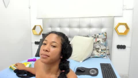 shira_sexylove online show from January 2025 02:38:02 AM