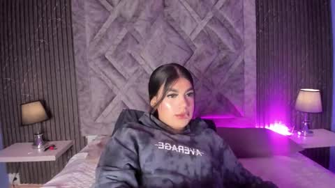 Snapshot of shirleyyjones chatting on November 2025 12:42:01 PM Shirley online show from November 2025 12:42:01 PM