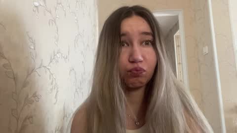 Snapshot of shondrafridlington chatting on April 2026 10:09:01 AM Kalisa online show from April 2026 10:09:01 AM