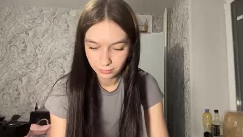 Snapshot of shonnalyssy chatting on April 2026 08:09:02 PM Your Shona online show from April 2026 08:09:02 PM