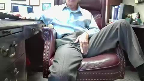 nikolas send dm for an appointment online show from October 2025 12:15:01 PM