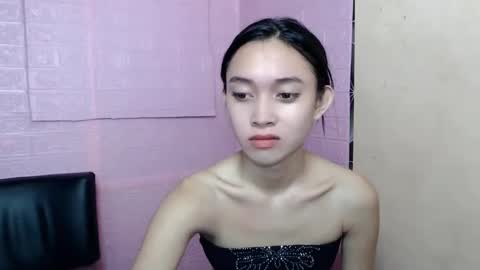 Snapshot of shopa_xiana chatting on January 2025 11:56:01 PM shopa_xiana online show from January 2025 11:56:01 PM