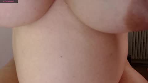 Snapshot of shopiagarcia_ chatting on February 2025 12:05:02 PM lamai online show from February 2025 12:05:02 PM