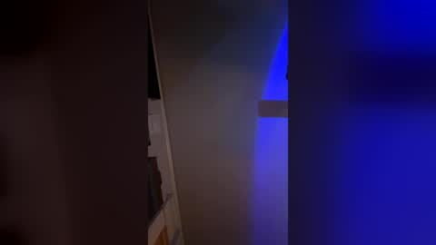 shortytray online show from July 2026 07:04:01 AM