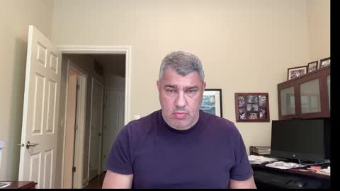 Chicago Guy online show from October 2025 07:36:01 PM