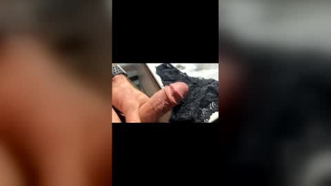 Snapshot of shtirlec86 chatting on December 2025 11:40:02 AM Mary and Piter online show from December 2025 11:40:02 AM