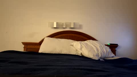 shurthingxx online show from December 2024 04:55:01 AM