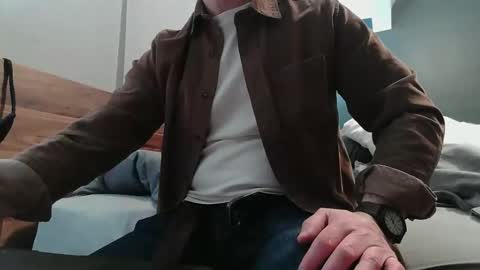 shutterbug989 online show from April 2026 12:35:01 AM