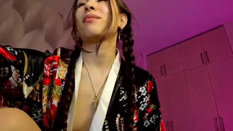 Snapshot of shy_bambiii chatting on December 2024 10:34:02 AM Mika online show from December 2024 10:34:02 AM