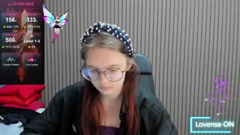 Snapshot of shy_elina01 chatting on October 2025 10:24:02 AM shy_elina01 online show from October 2025 10:24:02 AM