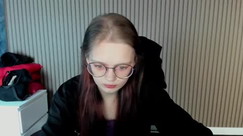 Snapshot of shy_elina01 chatting on October 2025 10:34:02 AM shy_elina01 online show from October 2025 10:34:02 AM