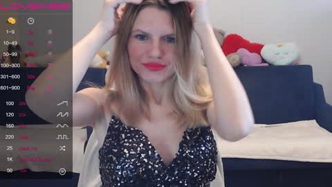 Snapshot of shy_moony chatting on December 2024 11:00:01 AM just Alex online show from December 2024 11:00:01 AM