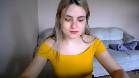 Snapshot of shy_sabrina_ chatting on April 2026 12:20:01 PM shy_sabrina_ online show from April 2026 12:20:01 PM