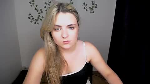Snapshot of shy_sabrina_ chatting on July 2026 02:08:02 PM shy_sabrina_ online show from July 2026 02:08:02 PM