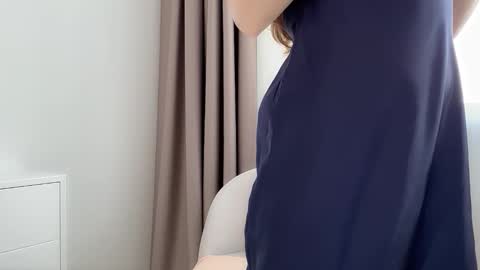 shy_schoolgirl_ online show from February 2026 11:22:02 AM