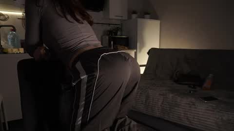 Akemi online show from April 2026 04:07:02 PM