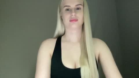 Shy Fox online show from April 2026 03:53:01 PM