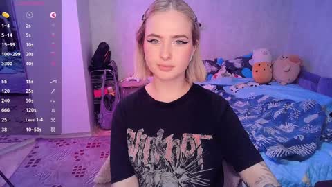 Effie online show from February 2025 07:33:01 PM