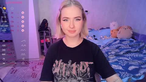 Effie online show from February 2025 01:32:01 PM